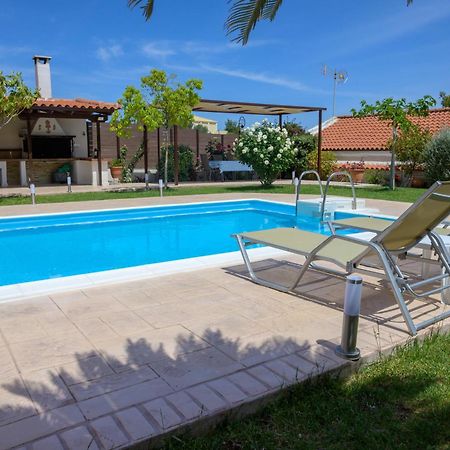Artemis Riviera Villa Bagian luar foto