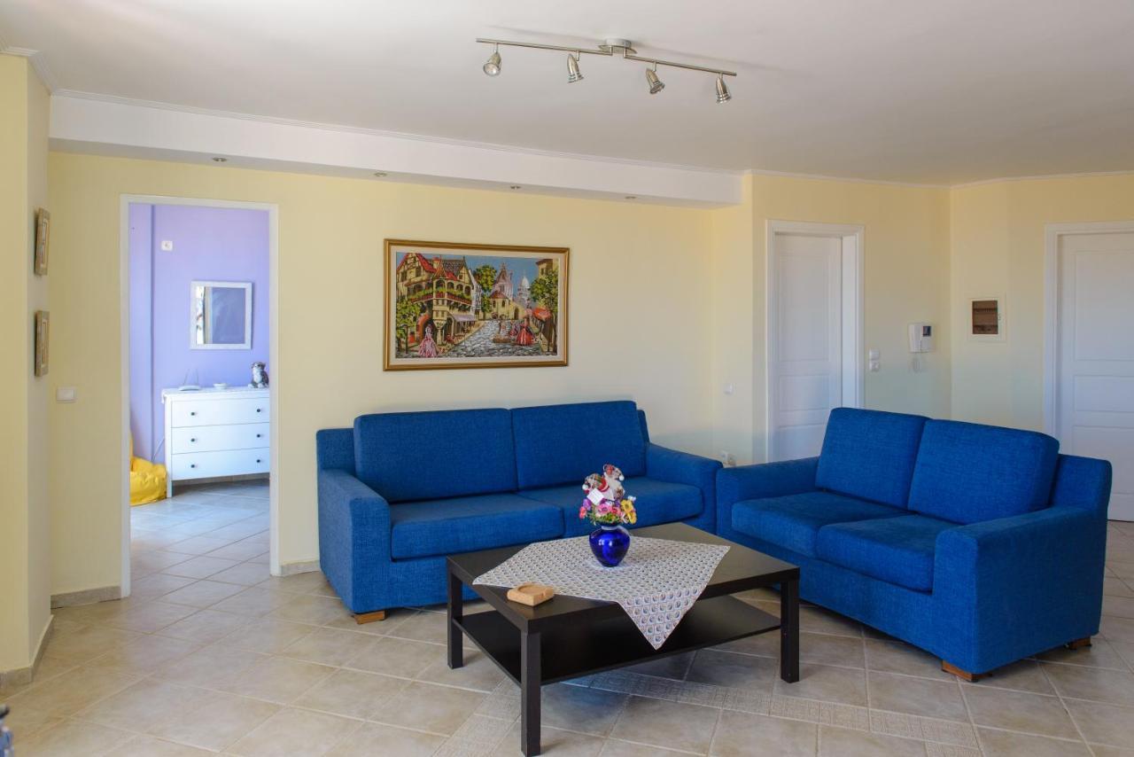 Artemis Riviera Villa Bagian luar foto