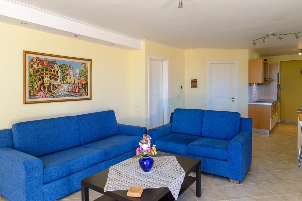 Artemis Riviera Villa Bagian luar foto