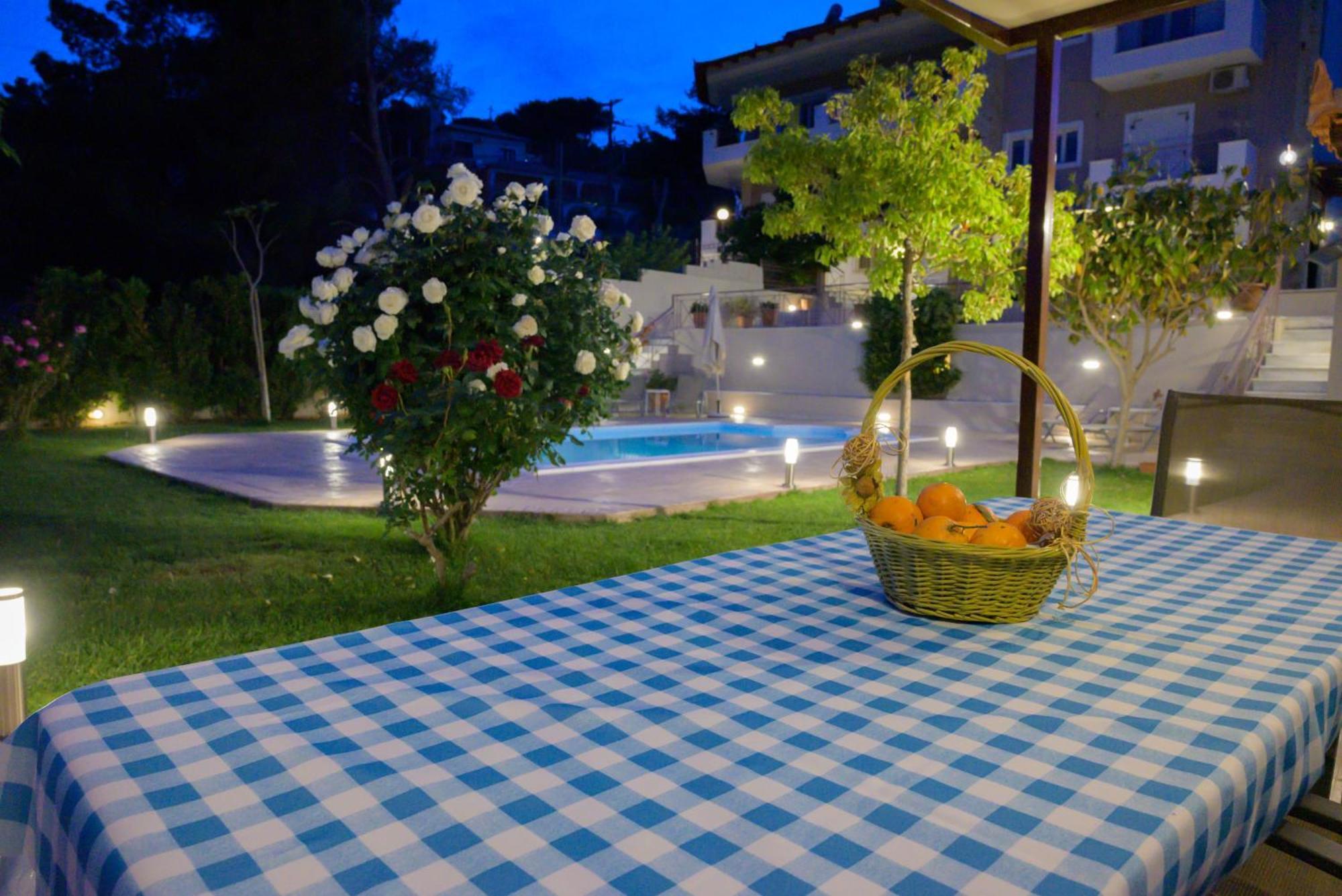 Artemis Riviera Villa Bagian luar foto