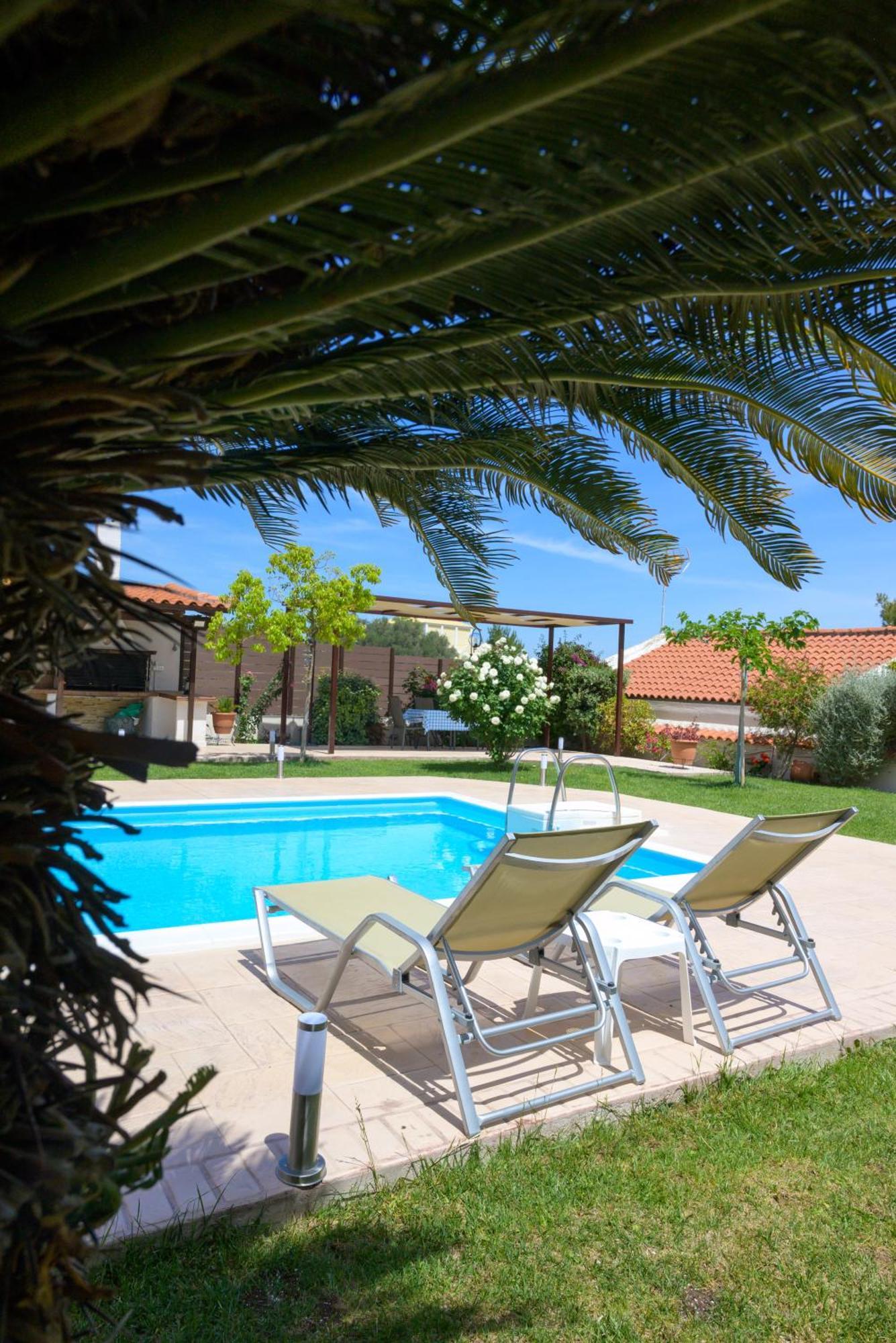 Artemis Riviera Villa Bagian luar foto