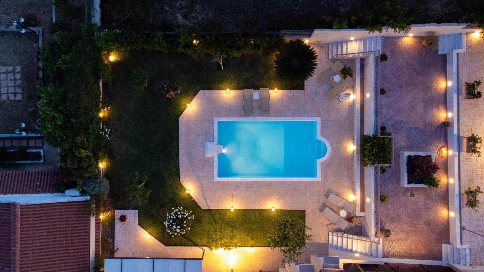 Artemis Riviera Villa Bagian luar foto